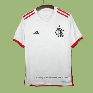 Segunda Camiseta Flamengo 2024 .